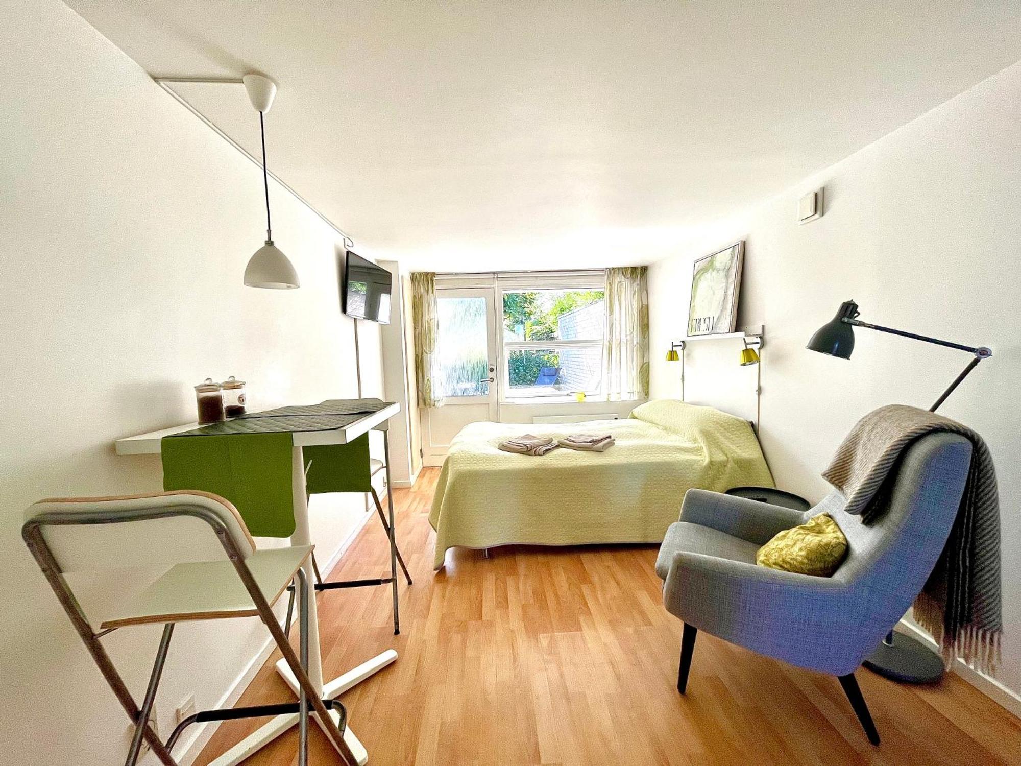 Cosy Apartment With Private Terrace Vallensbaek Exteriör bild